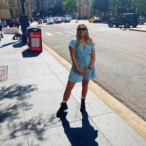 Meet your Posher, Lauren